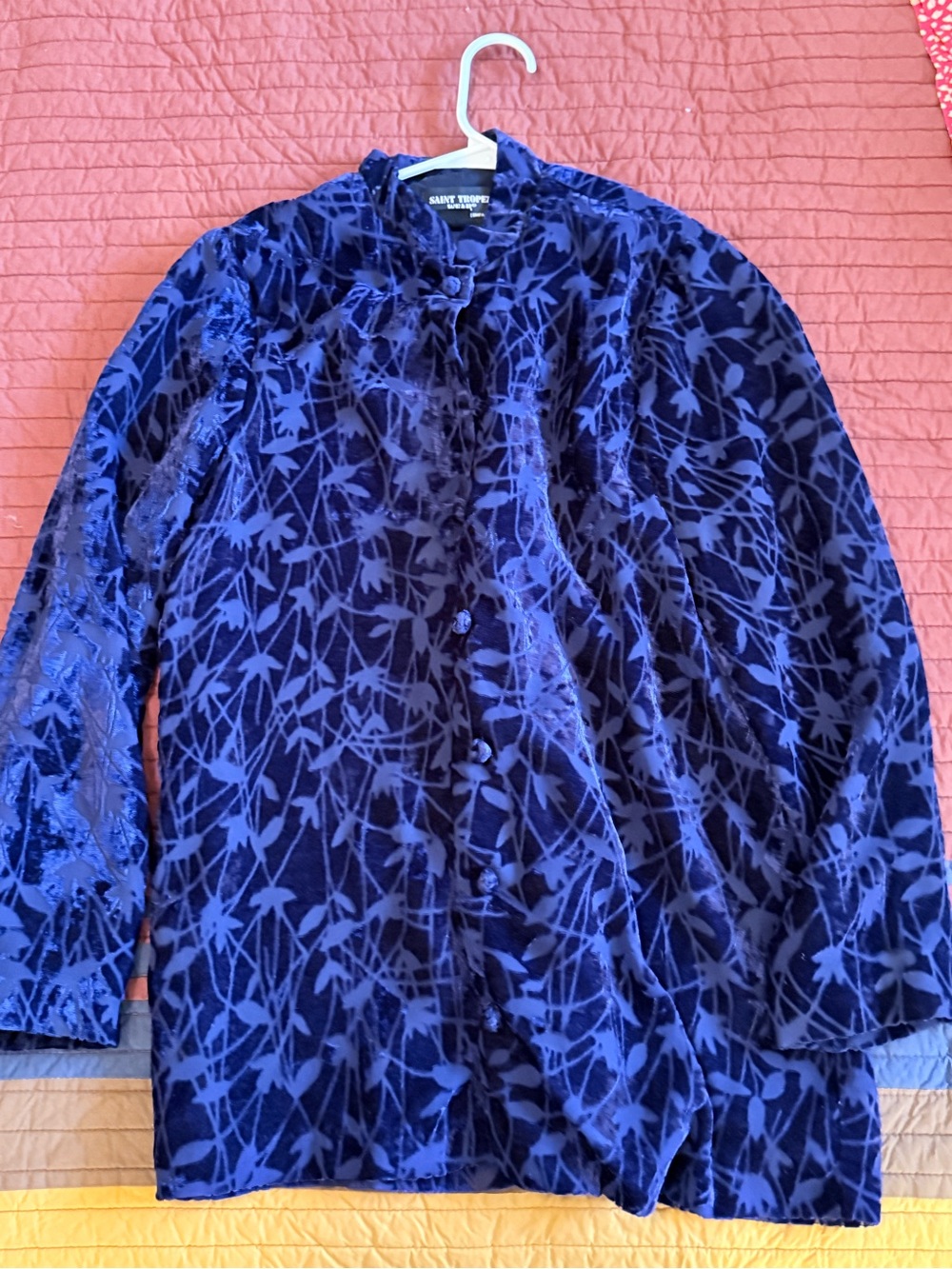 Saint Tropez West Navy Blue Velvet Burnout Button-Down Shirt
